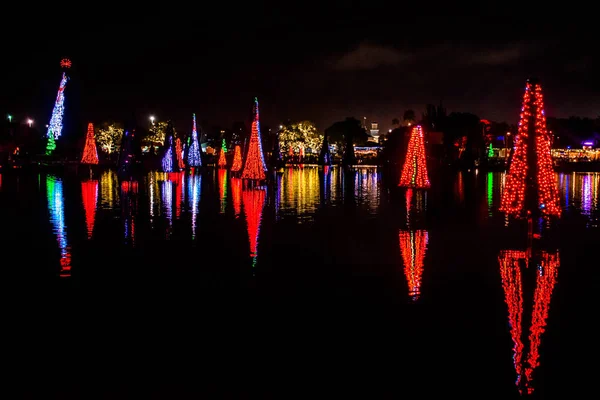 Orlando Florida December 2019 Belysta Och Färgglada Havet Julgranar Vid — Stockfoto