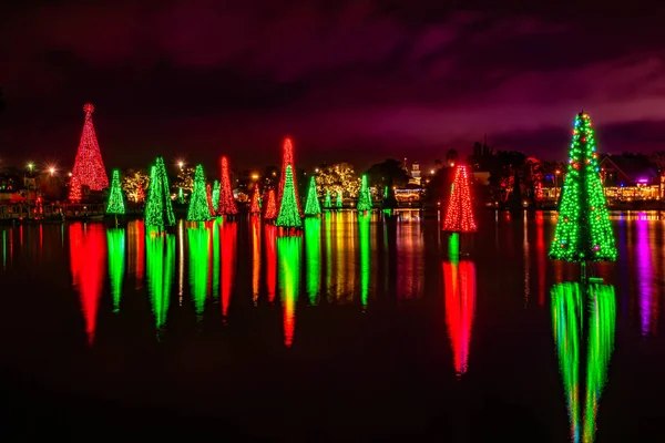Orlando Florida December 2019 Illuminated Colorful Sea Christmas Trees Seaworld — Stok fotoğraf