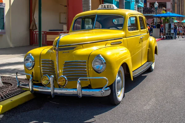 Orlando Florida March 2020 Yellow Vintage Taxi Universal Studios — Stock Photo, Image