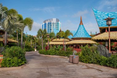 Orlando, Florida. 10 Mart 2020. Volkan Körfezi Su Parkı 2 'den Cabana Körfezi Oteli' nin kısmi görüntüsü