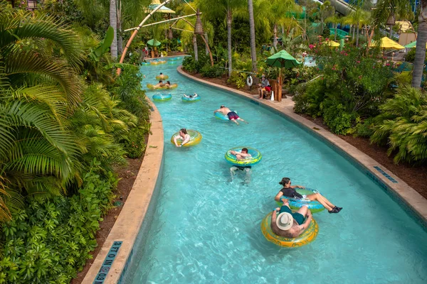 Orlando Florida Março 2020 Pessoas Desfrutando Teawa Fearless River Volcano — Fotografia de Stock