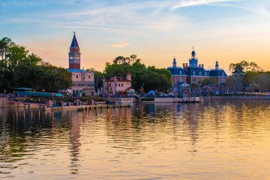 Orlando, Florida. 11 Mart 2020. İtalya 'nın panoramik manzarası ve Epcot' taki Amerikan Macerası Pavilyonu (81)).