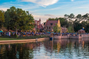 Orlando, Florida. 11 Mart 2020. Epcot 'ta Almanya' nın panoramik manzarası (82)