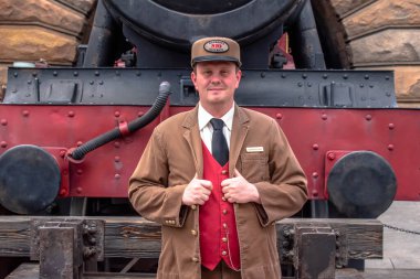 Orlando, Florida. Mart 02, 2019. Universals Adaları 'ndaki Hogwarts Demiryolu Şefi (32)