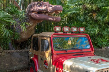 Orlando, Florida. Mart 02, 2019. Universals Adaları 'ndaki Jurassic Park cipi ve dinozoru (128).