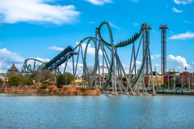 Orlando, Florida. Mart 02, 2019. Insanlar, Evrensel Macera Adaları 'ndaki İnanılmaz Hulk Coaster' ın keyfini çıkarıyorlar (108)