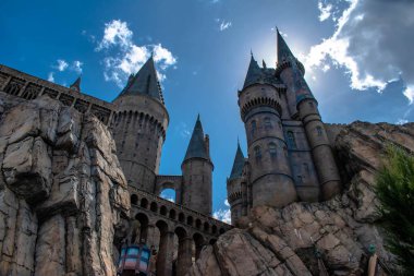 Orlando, Florida. Mart 02, 2019. Evrensel Macera Adaları 'ndaki Hogwarts Kalesi' nin üst görünümü (1)
