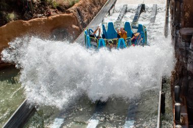 Orlando, Florida. 14 Mart 2020. Infinity Falls, Seaworld 'de (51.)