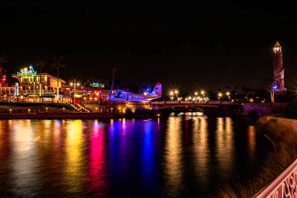 Orlando Florida Februar 2020 Panoramablick Auf Die Beleuchtete Hafenpromenade Citywalk — Stockfoto