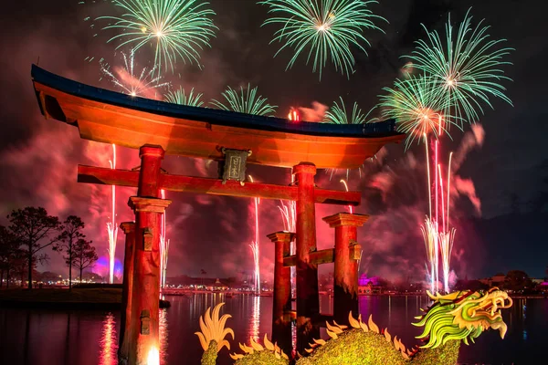 Orlando Florida Março 2020 Fogos Artifício Coloridos Arco Japonês Topie — Fotografia de Stock