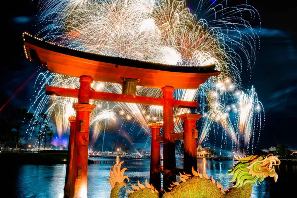 Orlando Florida March 2020 Colorful Fireworks Japanese Arch Dragon Topiarie — Stock Photo, Image