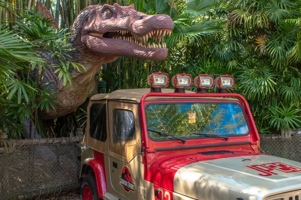 奥兰多 佛罗里达2019年3月2日 万国冒险岛侏罗纪公园吉普和恐龙 128 — 图库照片