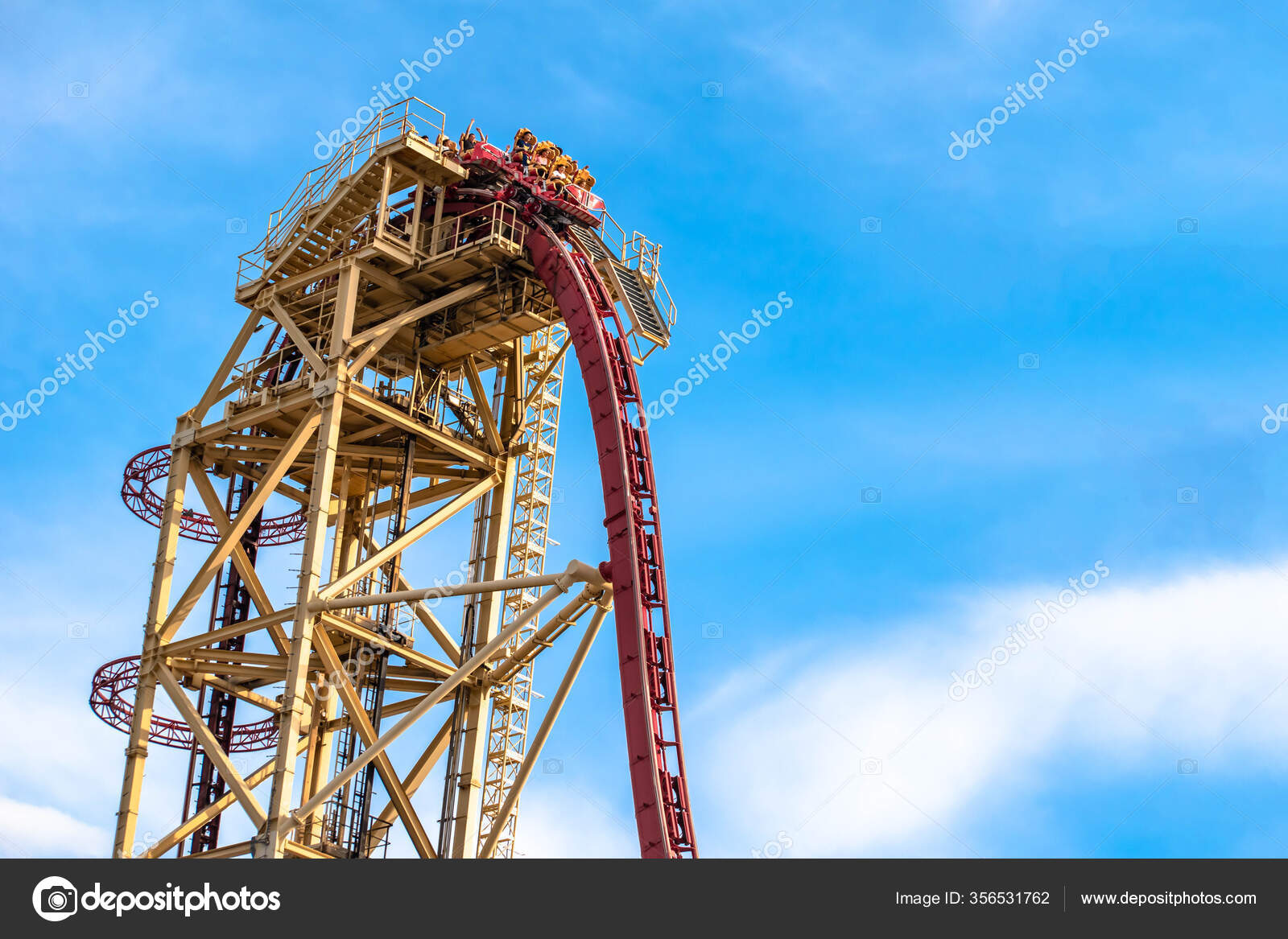 Universal Studios Florida's Hollywood Rip Ride Rockit  Crazy roller coaster,  Roller coaster pictures, Roller coaster ride