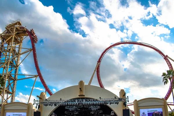 Orlando Florida March 2020 People Enjoying Hollywood Rip Ride Rockit — Stock Photo, Image