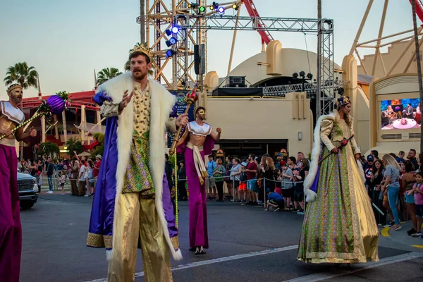 Orlando Floride Mars 2020 Stilt Performers Mardi Gras Parade Universal — Photo