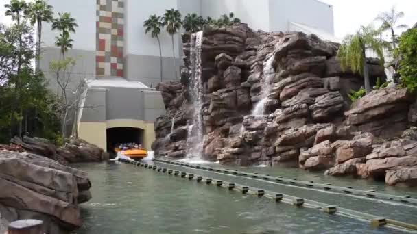 Orlando Florida Março 2019 Pessoas Desfrutando Jurassic Park River Adventure — Vídeo de Stock