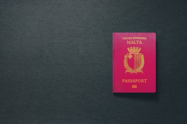 Fotokopi alanı ile koyu arkaplanda Malta Pasaportu - 3d Görüntü