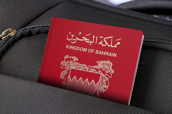 Close up of Bahrain Passport in Black Suitcase Pocket — Stock Photo, Image