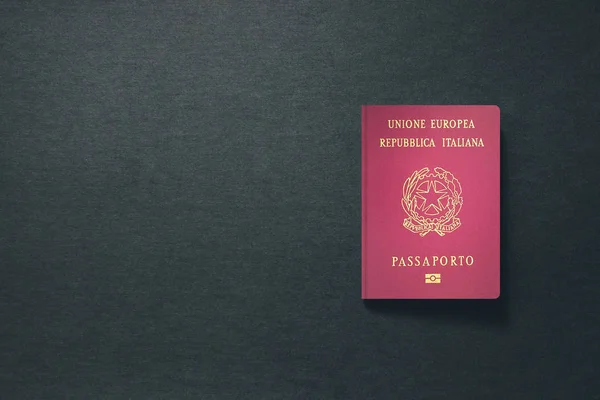 Olaszország útlevél sötét háttérrel fénymásolás - 3d Illusztráció — Stock Fotó