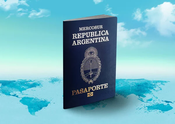 Arjantin pasaportu arka planda bulutlarla birlikte dünya haritasında — Stok fotoğraf