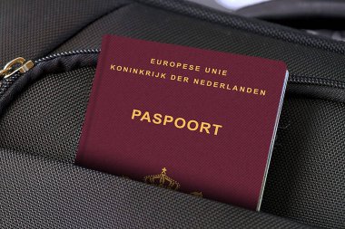 Siyah Çantalı Hollanda Pasaportu 'nun Kapanışı 
