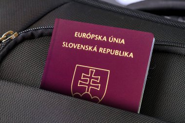 Siyah Çantalı Slovakya Pasaportunun Kapanışı 