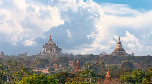 Amanecer Escénico Impresionante Zona Arqueológica Bagan Myanmar Bagan Una Ciudad — Foto de Stock