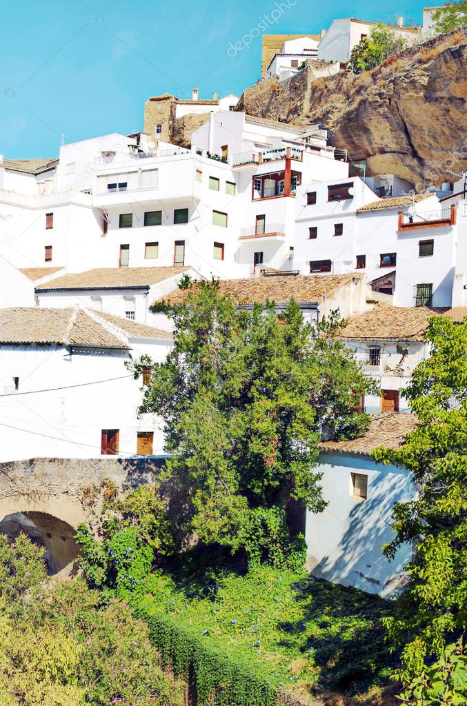 Setenil de las Bodegas vellage in Andalusia