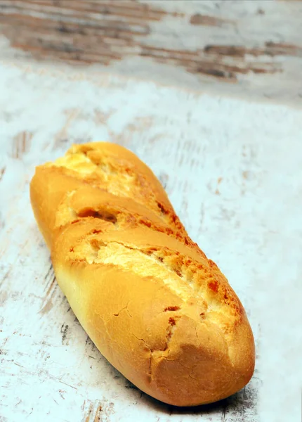 Brot Umgeben Von Rustikalem Hintergrund — Stockfoto