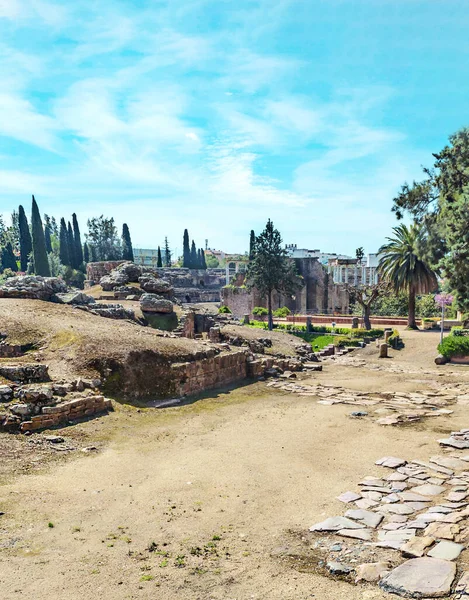 在一个阳光灿烂的日子里 西班牙城市梅里达的罗马废墟 — 图库照片