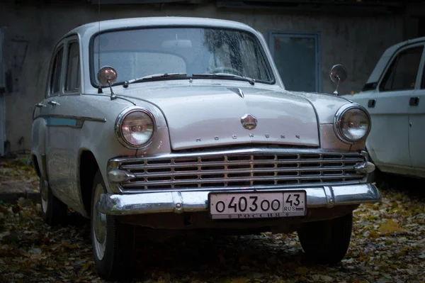 Voiture Rétro Soviétique Muscovite 403 — Photo