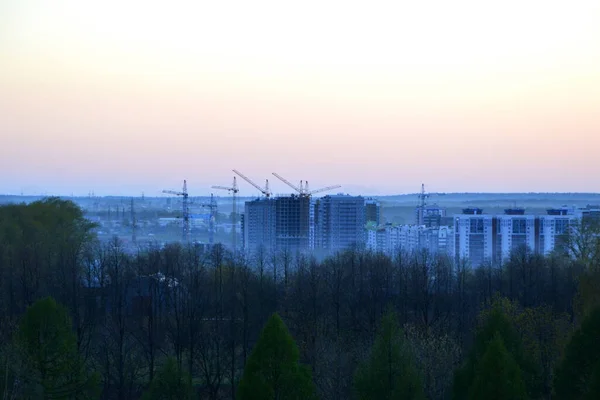 Baukran Hintergrund Des Sonnenuntergangs — Stockfoto