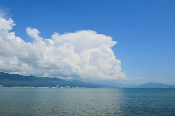 Karadeniz 'in yaz manzarası