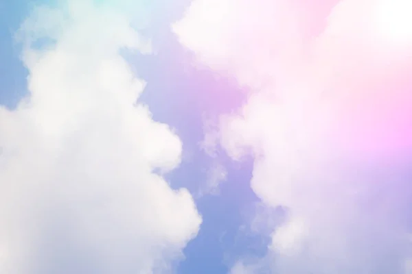 Dégradé fond nuage doux avec une couleur rose pastel à bleu — Photo