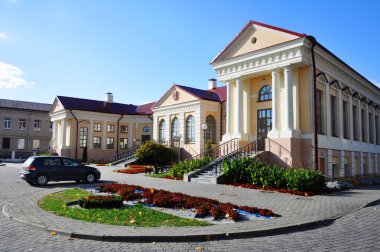 Pinsk 'teki Butrimovich Sarayı çekici bir turistik ilgi odağı.