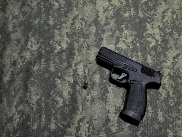 Боевой Черный Полимерный Пистолет Шемаге — стоковое фото