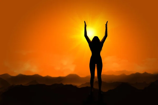 Menina fazendo ioga ao pôr do sol — Fotografia de Stock