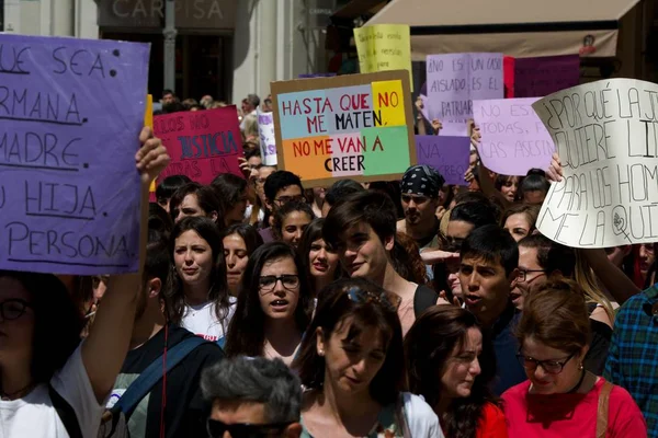 Γενική απεργία των φοιτητών για τη "σκανδαλώδη ποινή" της "La Manada" — Φωτογραφία Αρχείου