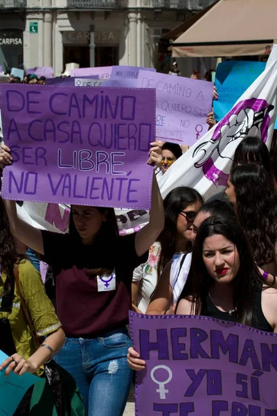 Sciopero generale degli studenti per la "sentenza scandalosa" de 'La Manada' — Foto Stock