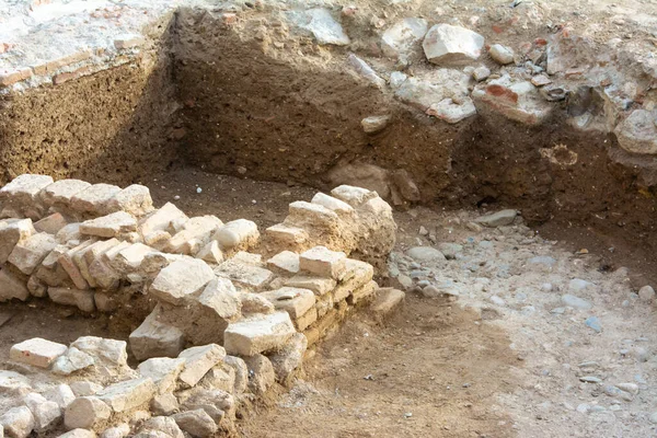 西班牙马拉加 2020年2月18日 考古发掘地点 人类遗骸和古代建筑遗骸 阿斯托利亚和维多利亚电影院的考古遗骸 — 图库照片