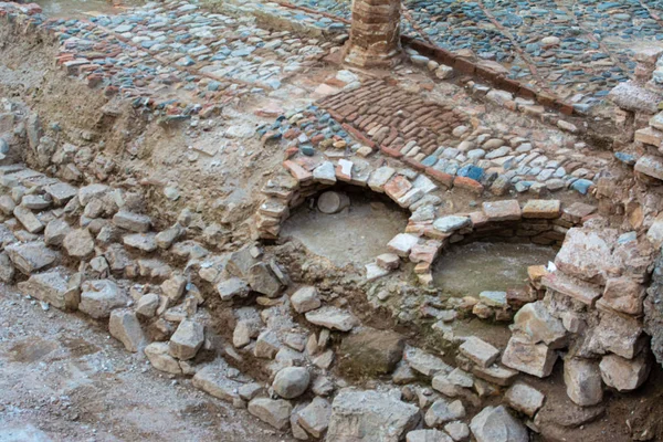 2020年2月18日 スペイン マラガ 考古学発掘現場 人骨遺跡 古代建築遺跡 アストリア ヴィクトリア シネマ遺跡 — ストック写真