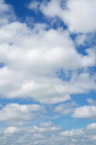 하늘과 수평선에 구름. — 스톡 사진