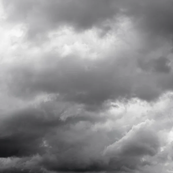 Cielo nuvoloso oltre l'orizzonte . — Foto Stock