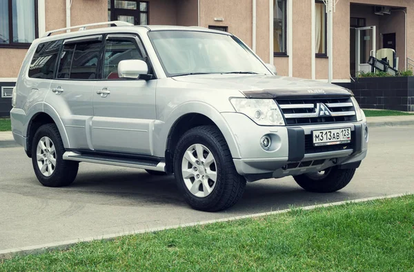 Nova Mitsubishi Pajero . — Fotografia de Stock