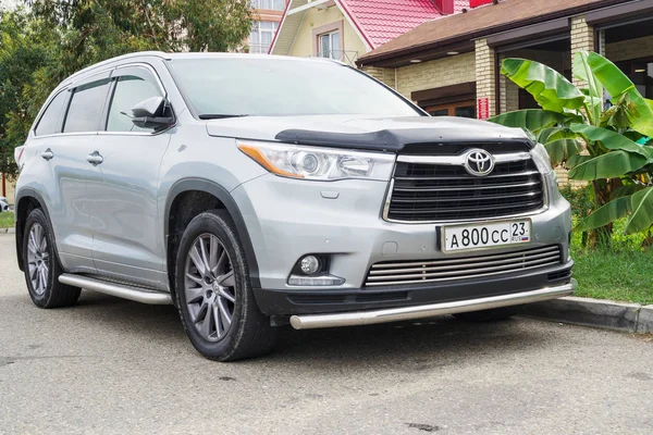 Novo Toyota Highlander (Kluger ). — Fotografia de Stock