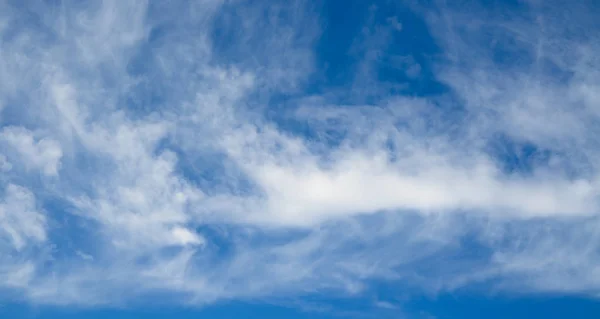 Fundo céu nublado — Fotografia de Stock