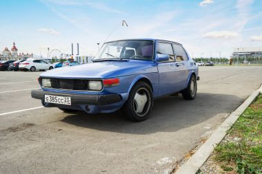 Efsanevi Saab 900 Park