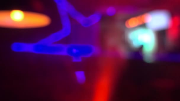 Ljuseffekter i modern nattklubb, Oskarp bakgrund — Stockvideo
