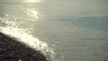 Güzel güneş ve dalgalar
