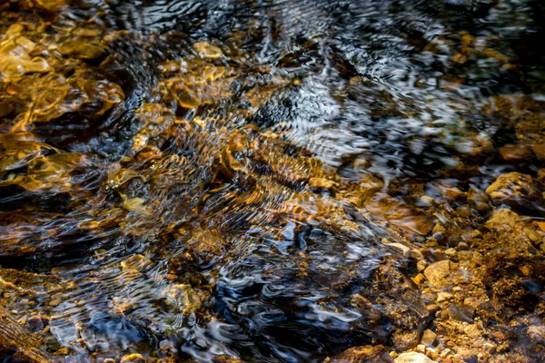 Hermosa Textura Ondulaciones Agua Arroyo Poco Profundo — Foto de Stock